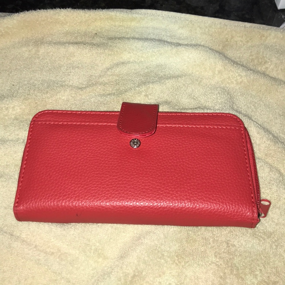 Bright red wallet excellent condition